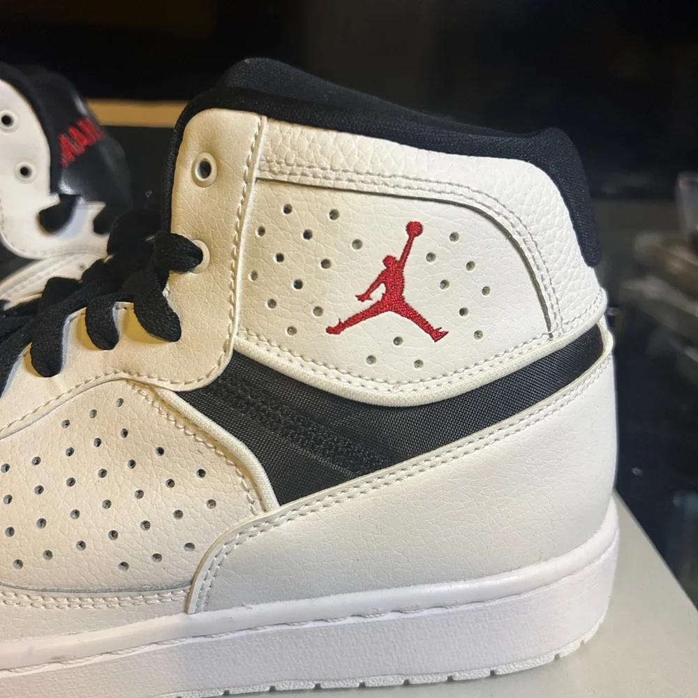 Size 11.5 - Jordan Access White Black